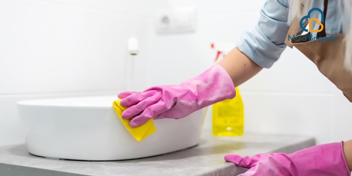 how-to-prep-the-house-for-last-minute-holiday-guests